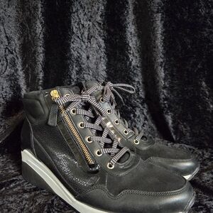 Gabor Black Leather Wedge Sneaker Boots Size 8.5 Side Zip Comfort Shoes
